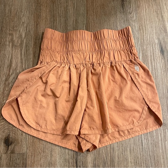 Free People Movement The Way Home Shorts Brushed Apricot Workout - Size Small - Picture 2 of 9